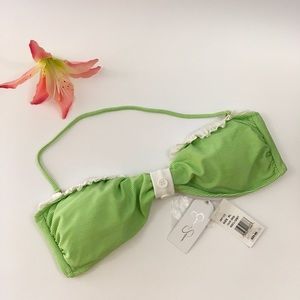 Strip bikini top in green and white.